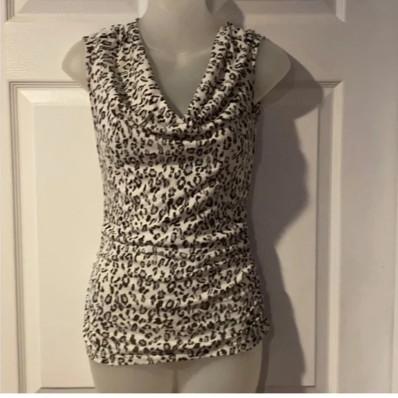 Bundle of tops - Picture 6 of 9